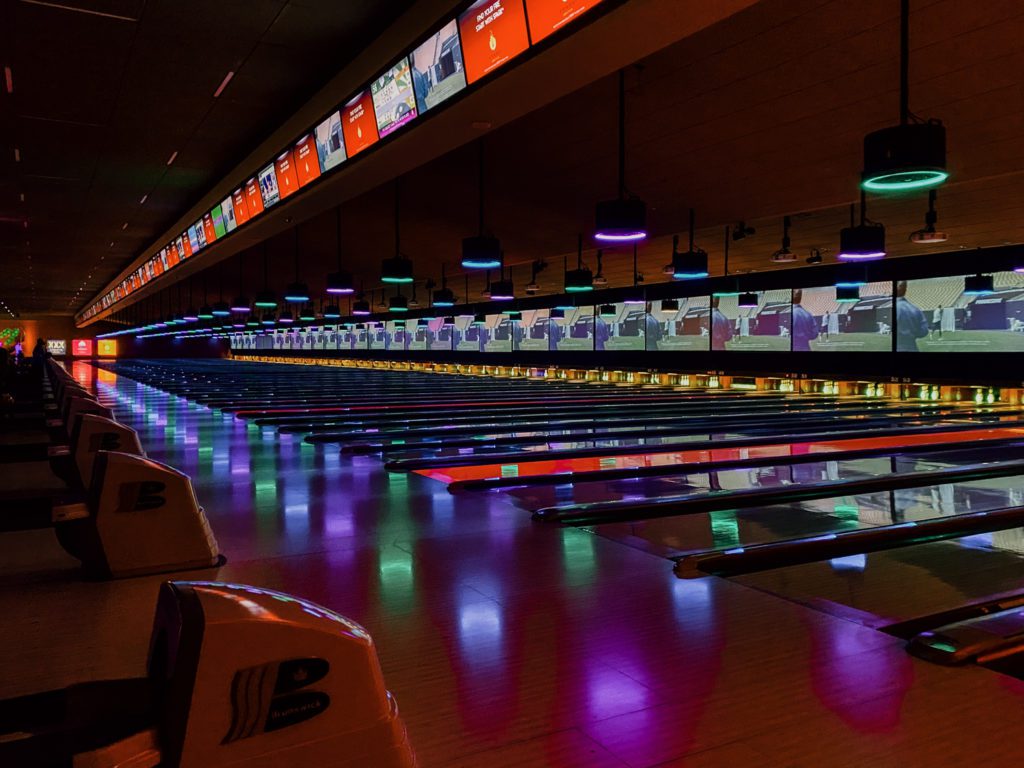 Red Rock Hotel - Largest Bowling Alley