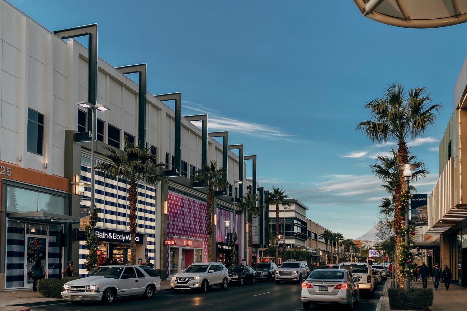 Downtown Summerlin - Outdoor Shopping